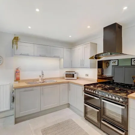 3 Bed In Oc-lr195 *
